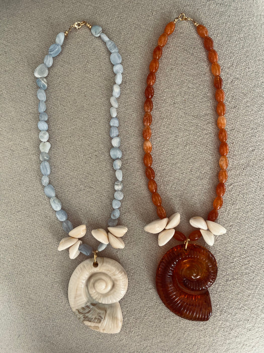 Large Shell necklace