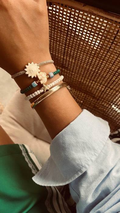 Golden star bracelet