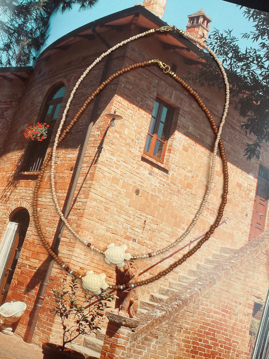 Turtle necklace | Ecru