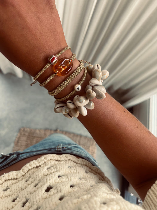 Beige eye bracelet