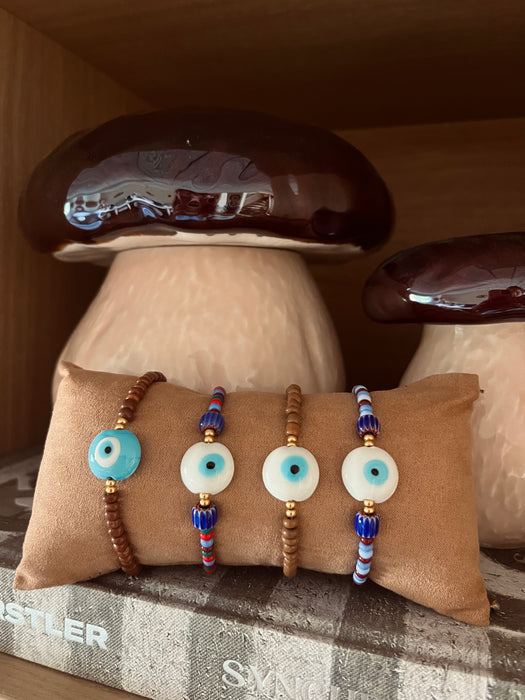 Eye round bracelet