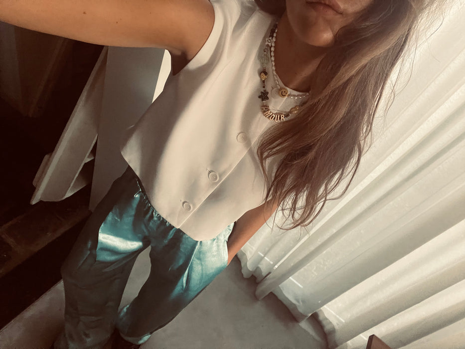 Pearl smiley necklace