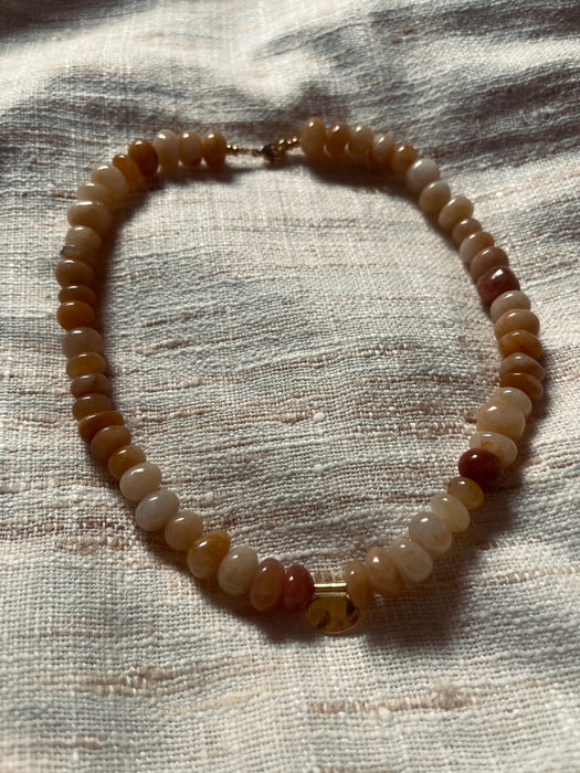 Yellow natural stone necklace | Golden charm