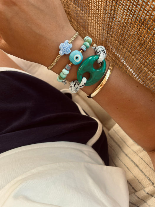 Eye bracelet