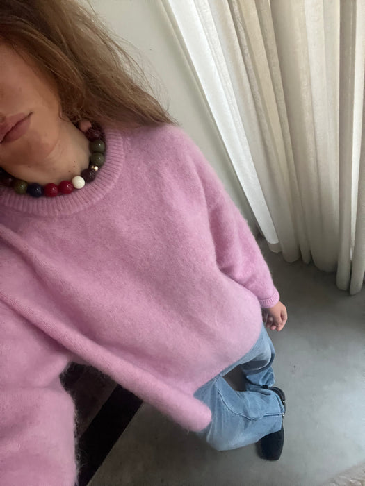 Disco dancing necklace