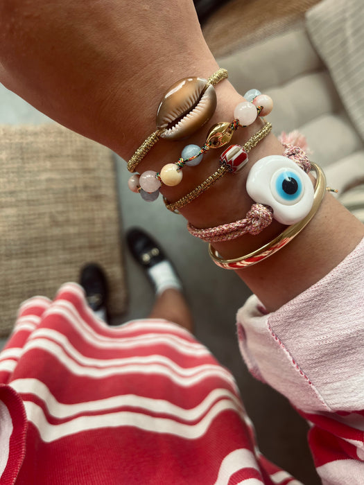 Eye bracelet