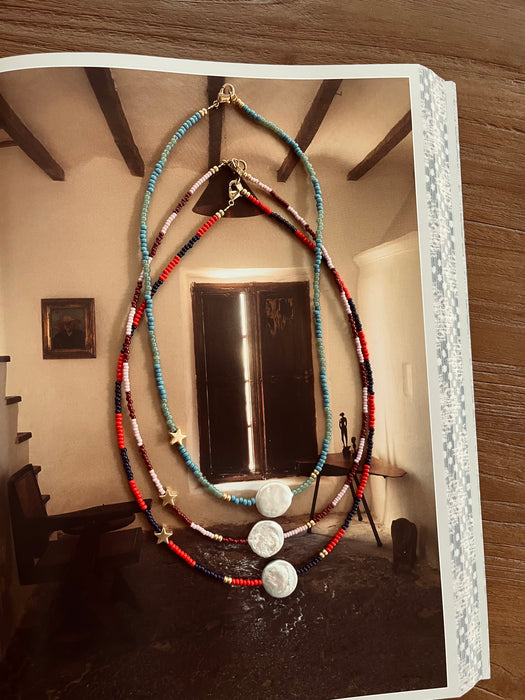 Petit pearl necklace