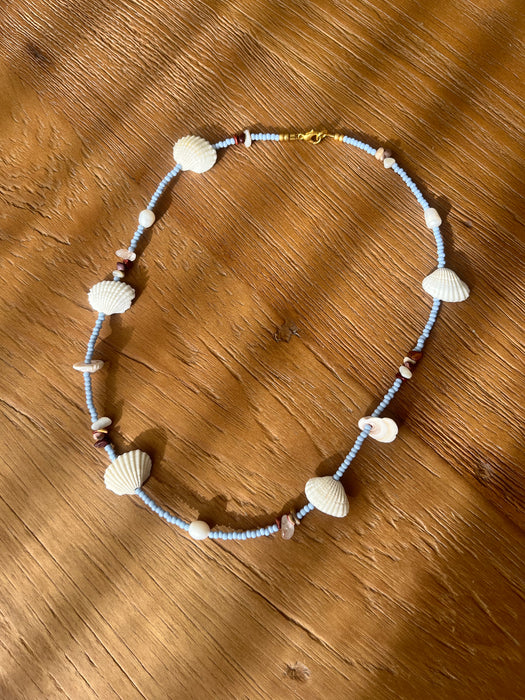 Mini shell necklace
