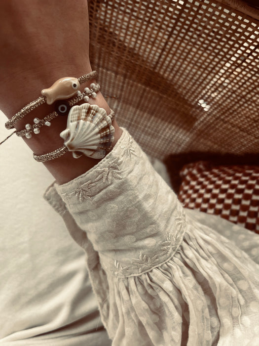 Fish beige bracelet